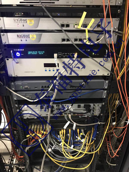 NTP網絡時間服務器上架竣工實景 NTP網絡時間服務器上架竣工實景